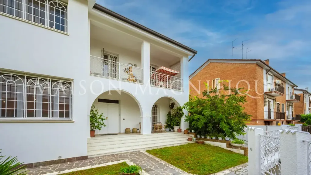Välivaade - Rustic Villa with Garden in Ferrara