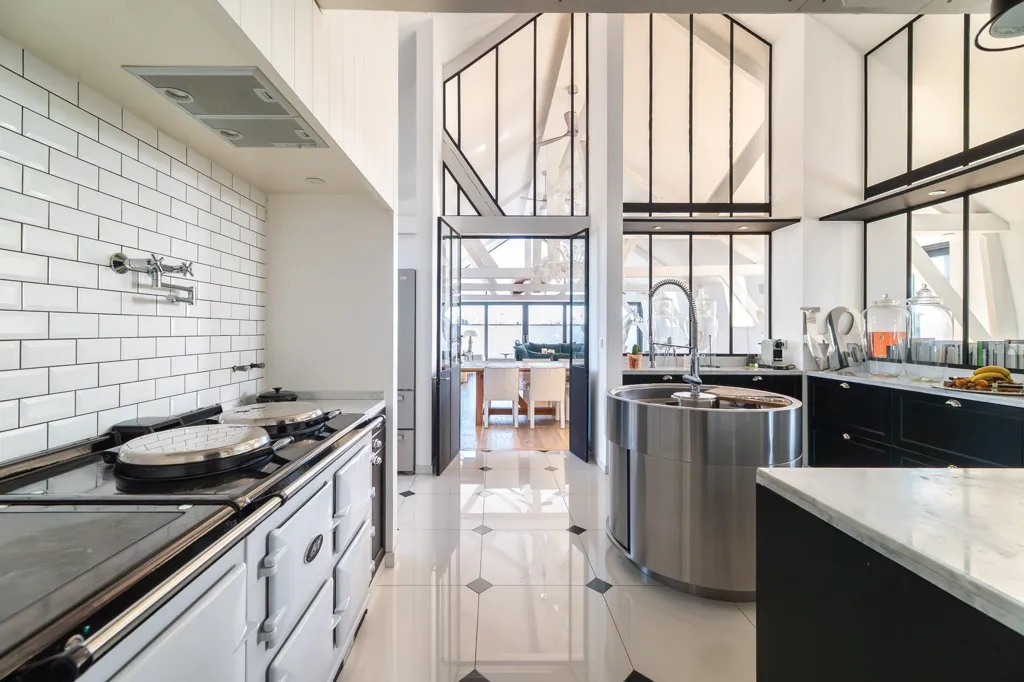 Cuisine - Penthouse avec Piscine Panoramique à Doornik