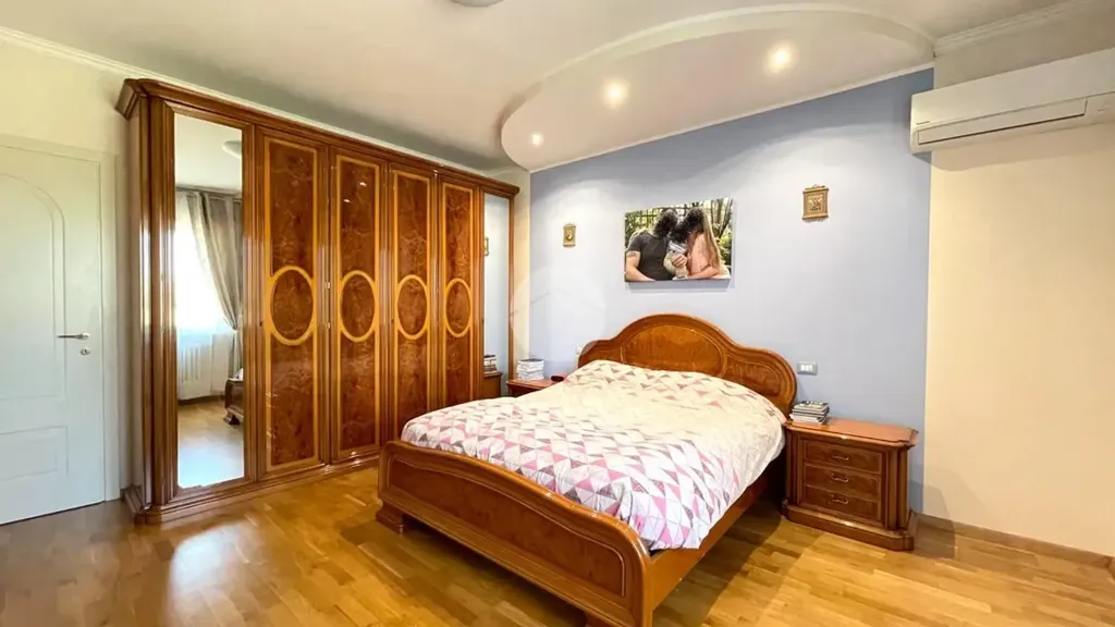 Chambres - Renovated Apartment with Mountain View in Brescia