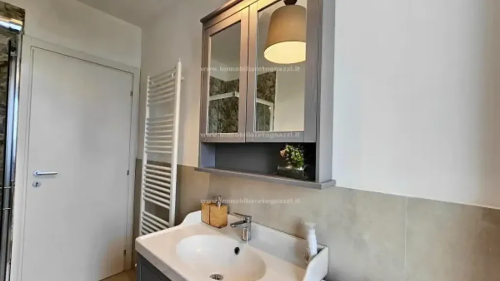 Salles de bain - Rustic Bilocale with Private Parking in Certaldo Centre
