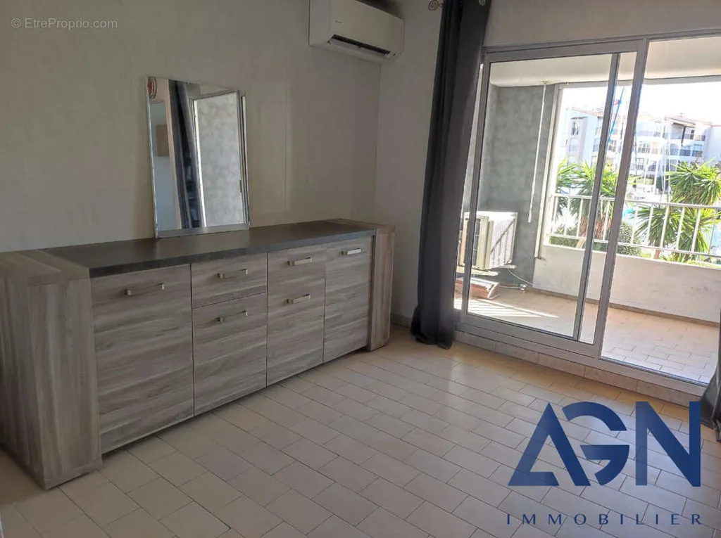 Chambres - Appartement 2 pièces à Agde