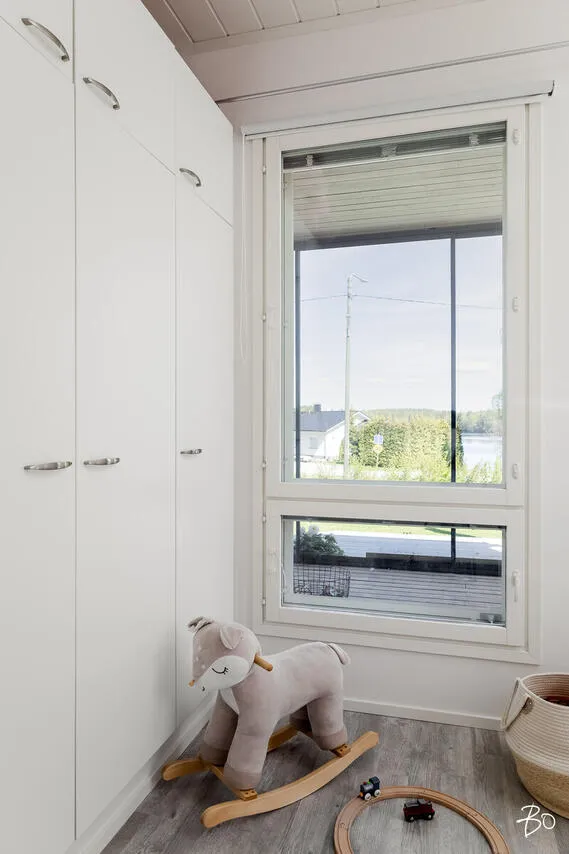 Chambres - Modern End-Unit Apartment with Balcony in Kantola