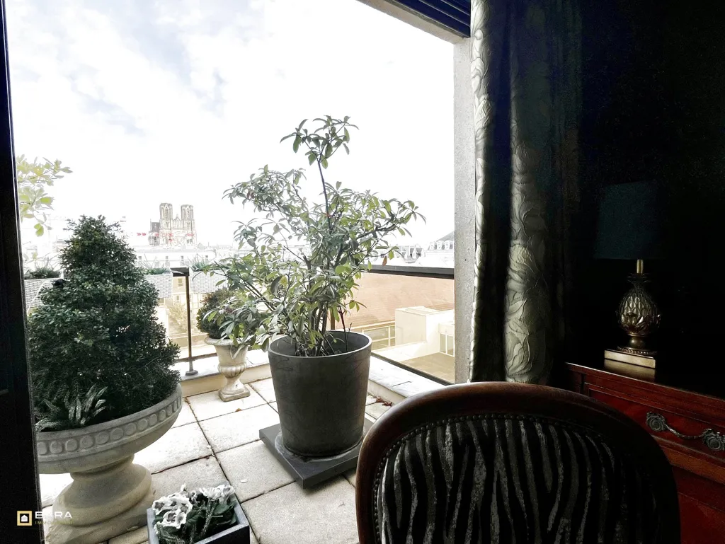Balkon - Luxury Apartment with Cathedral View in Reims