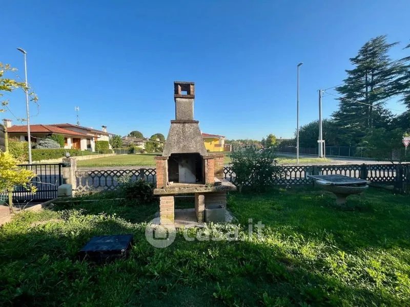 Aed - Independent Villa with Large Terrace in Ramuscello