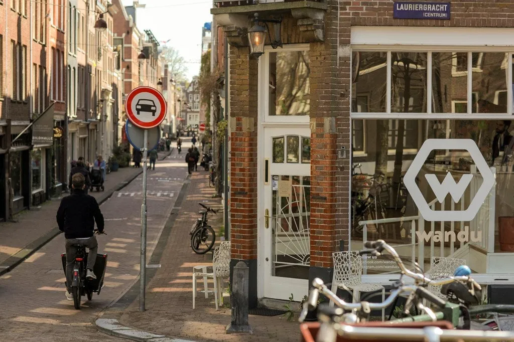 2-toaline korter asukohas Amsterdam