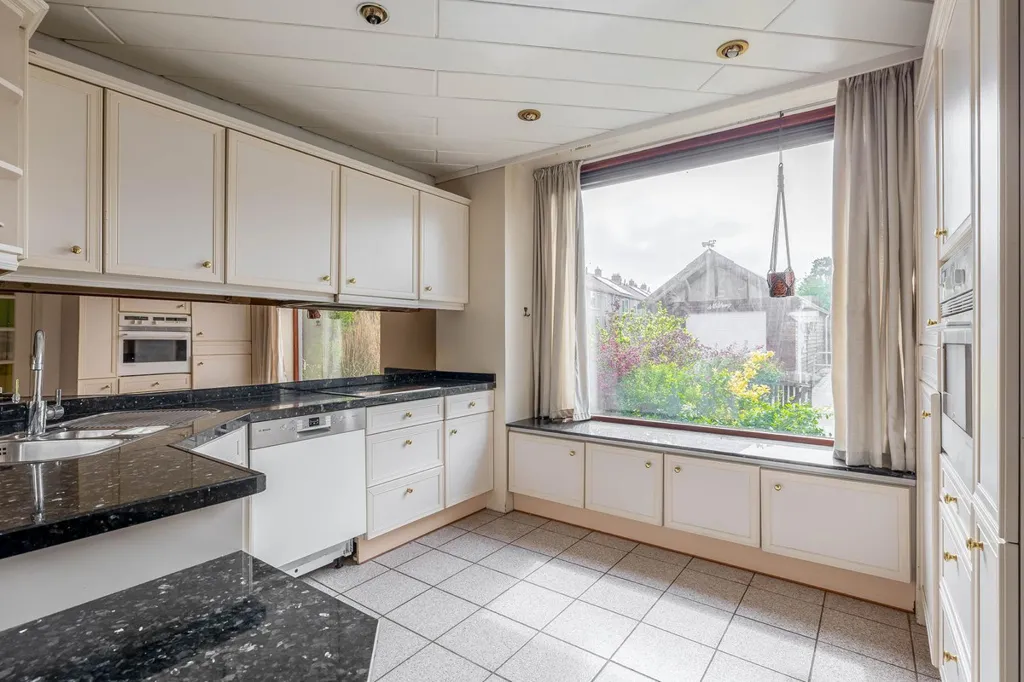 Cuisine - 5-Bedroom House with Garden in Rhoon