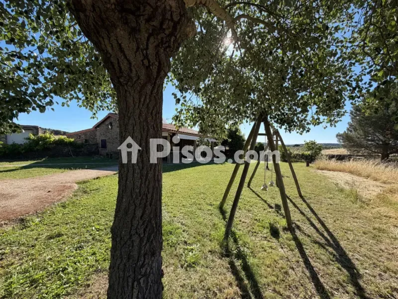 Giardino - Rustic Farmhouse with Auxiliary Buildings in Malpartida