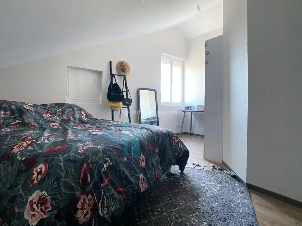 Chambres - Appartement Meublé T2 avec Parking à Albi