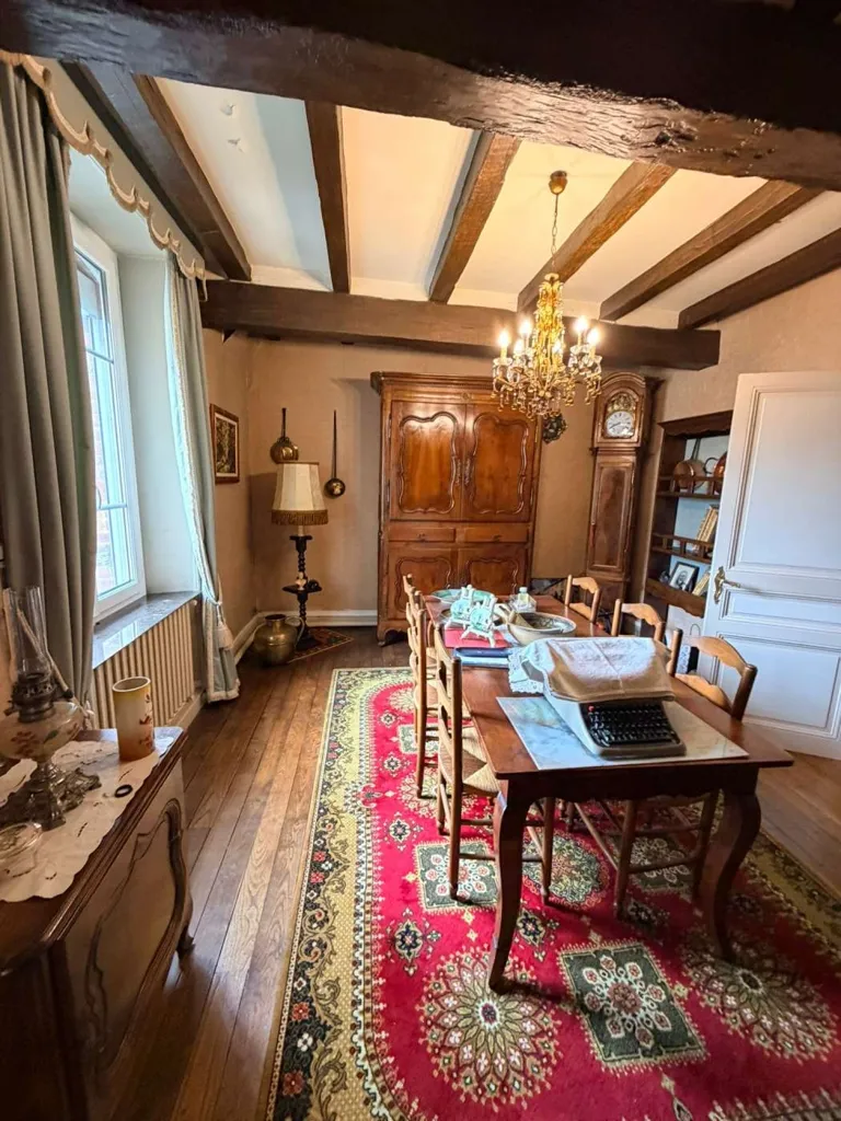 Söögituba - Apartment with Period Features in Rennes