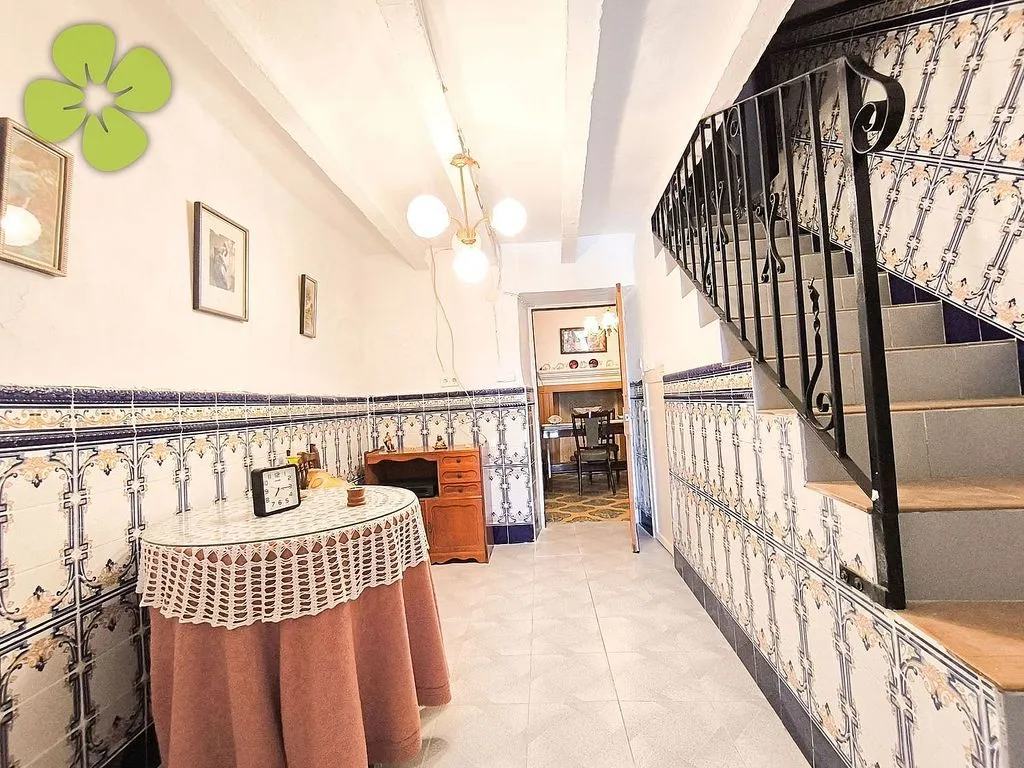 Esik - Rustic Cortijo with Mountain Views in Huércal-Overa