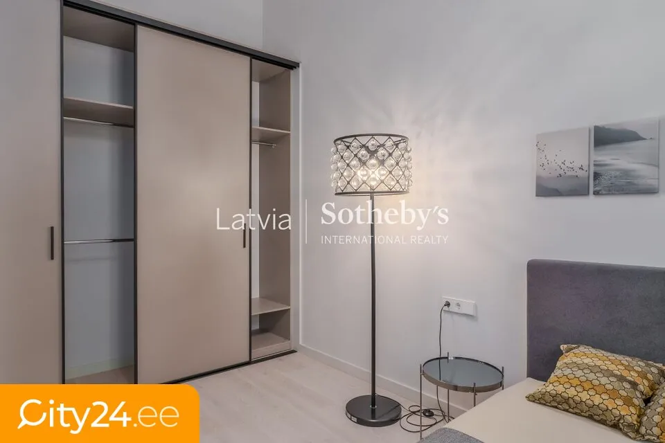 Magamistoad - 2-Bedroom Apartment with National Library View in Riga