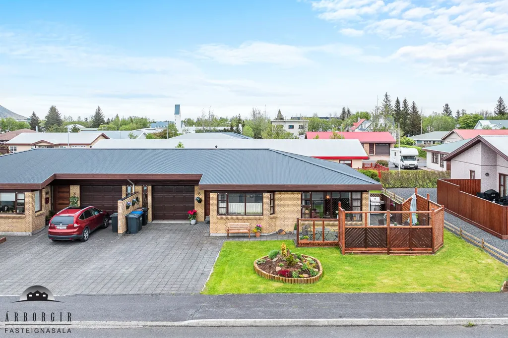 Vue aérienne - Duplex with Garden in Selfoss