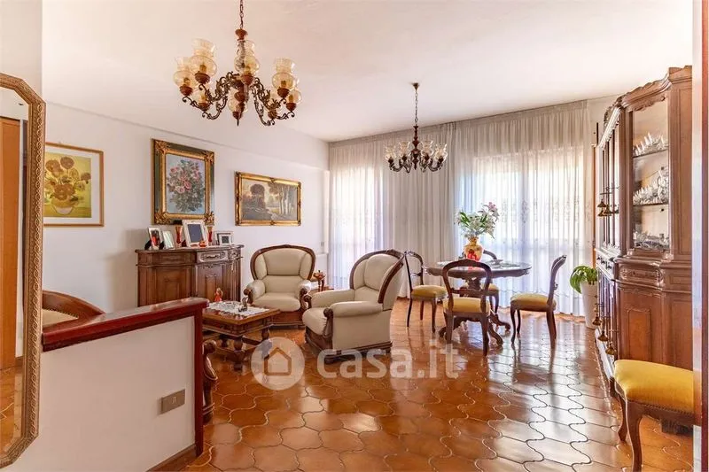 Elutuba - Spacious Apartment with Triple Exposure in Cagliari