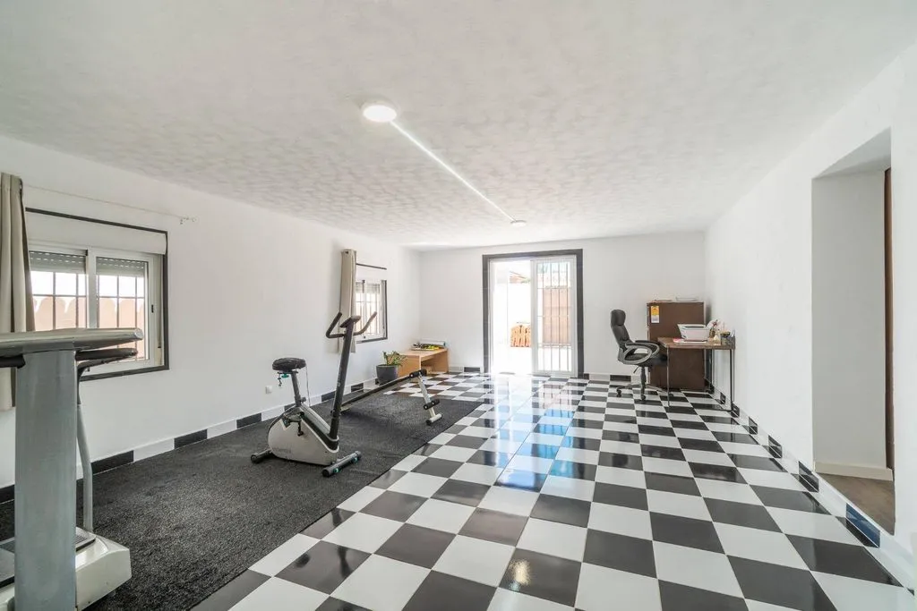 Rooms - Luxury Villa with Pool in Torrevieja