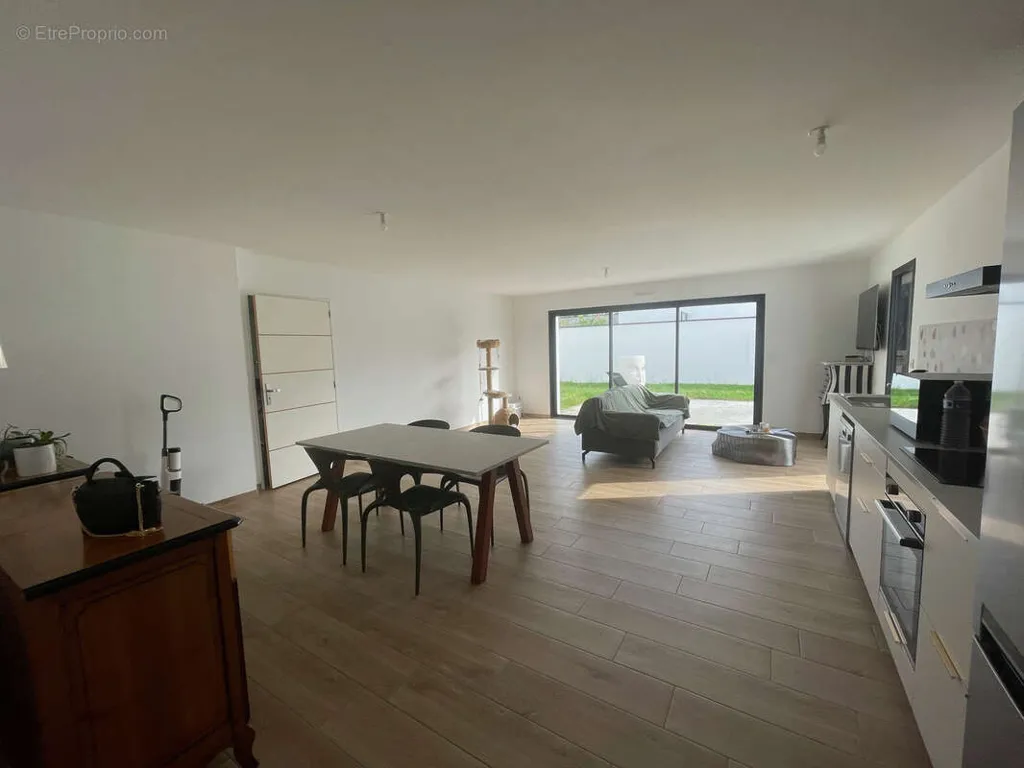 Köök - Contemporary Ground Floor House in Pommeret