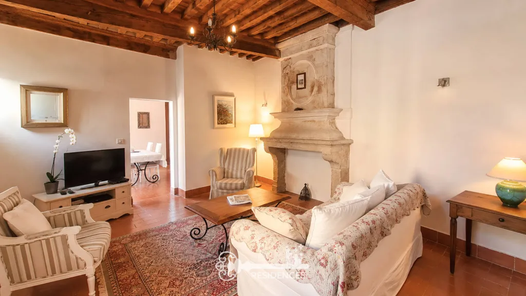 Soggiorno - Character Apartment in Uzès Historic Centre