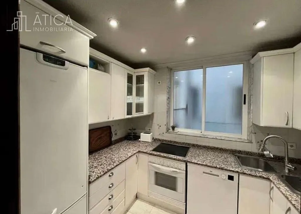 Cuisine - Student Flat with Terrace in Salamanca Centre