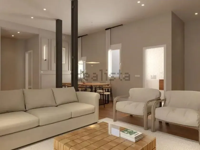 Furnished Flat with East View in Salamanca