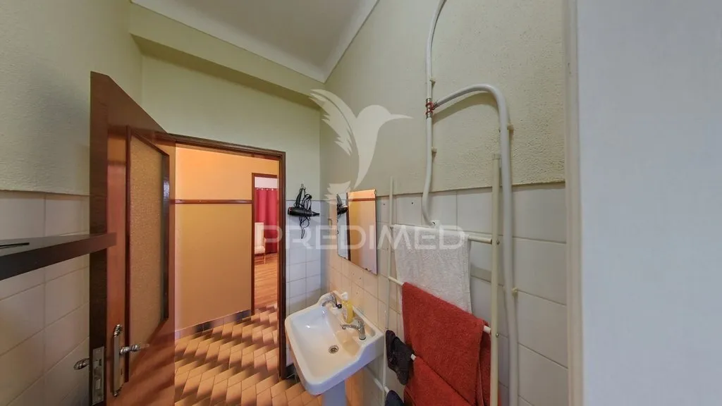 Salles de bain - Bi-Family House with Pool in Caia
