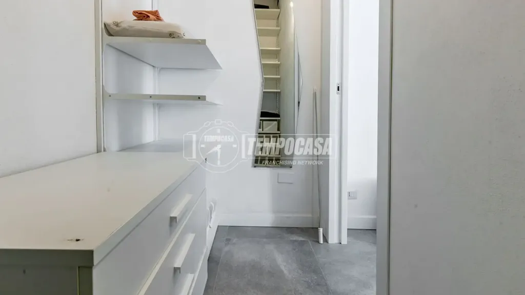 closet_dressing