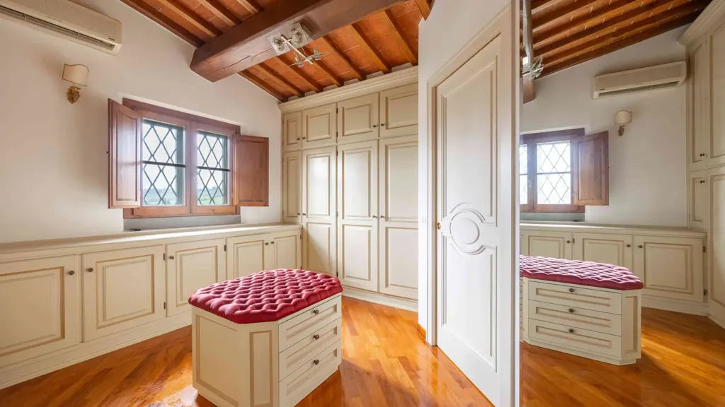 Bedrooms - Rustic Complex with Garden in Montespertoli