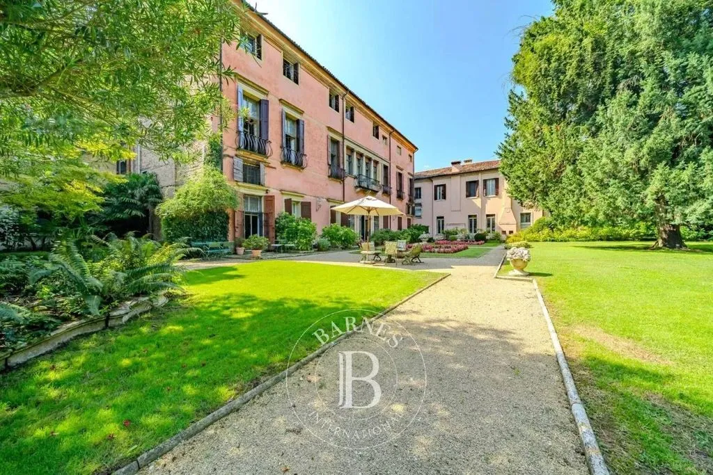 Jardin - Historic Villa with Courtyard in Padua