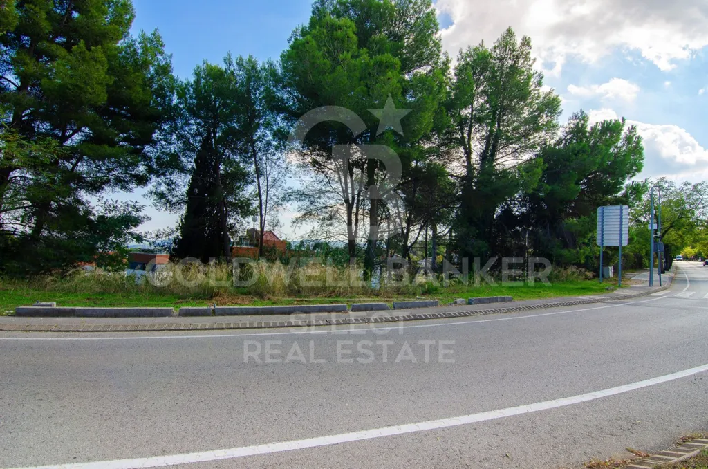 Extérieur - Corner Plot with Villa Project in Bellaterra
