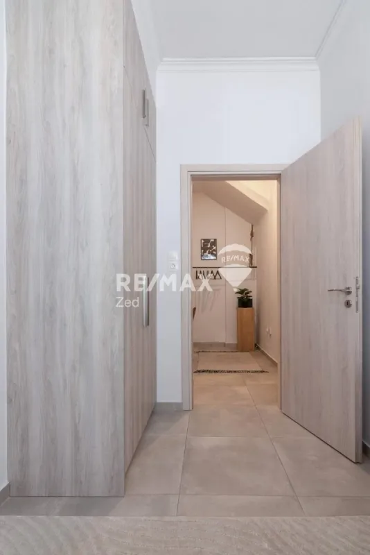 Entrée - Modern Apartment with Sea View in Piraeus