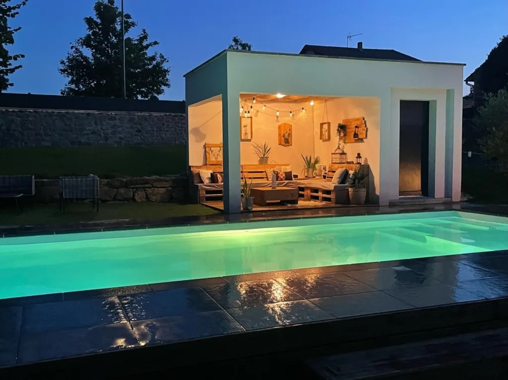 Piscine - Villa Contemporaine avec Piscine à Saint-Maurice de Lignon