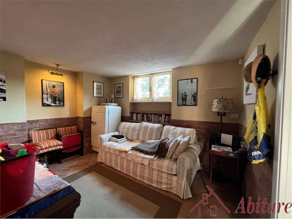 Séjour - Villa with Garden and Open Views in Borgomale