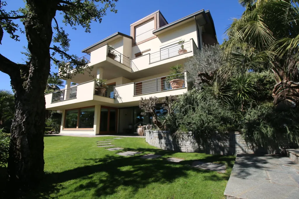 Esterno - Villa with Panoramic Views in Inverigo