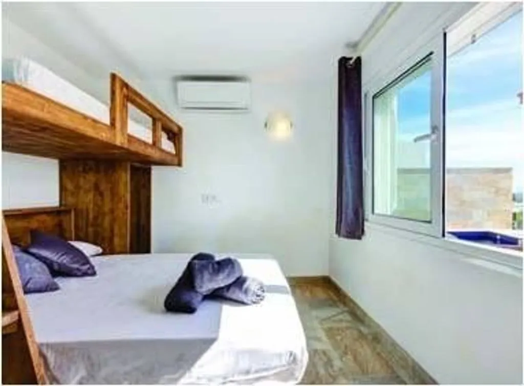 Magamistoad - Terraced House with Pool in Alaior
