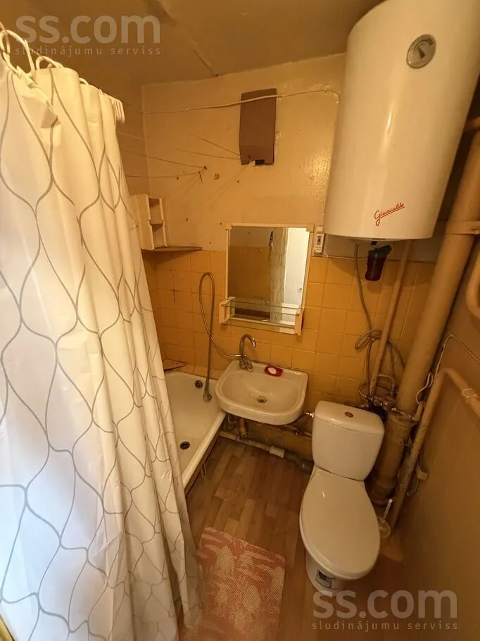 Vannitoad - Part-Furnished Flat with Central Heating in Balvi