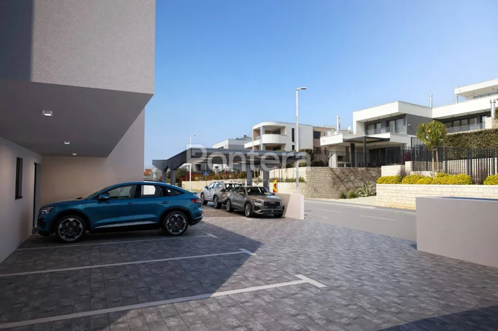 Garaaž - Luxury Two-Bedroom Apartment with Sea View in Novigrad