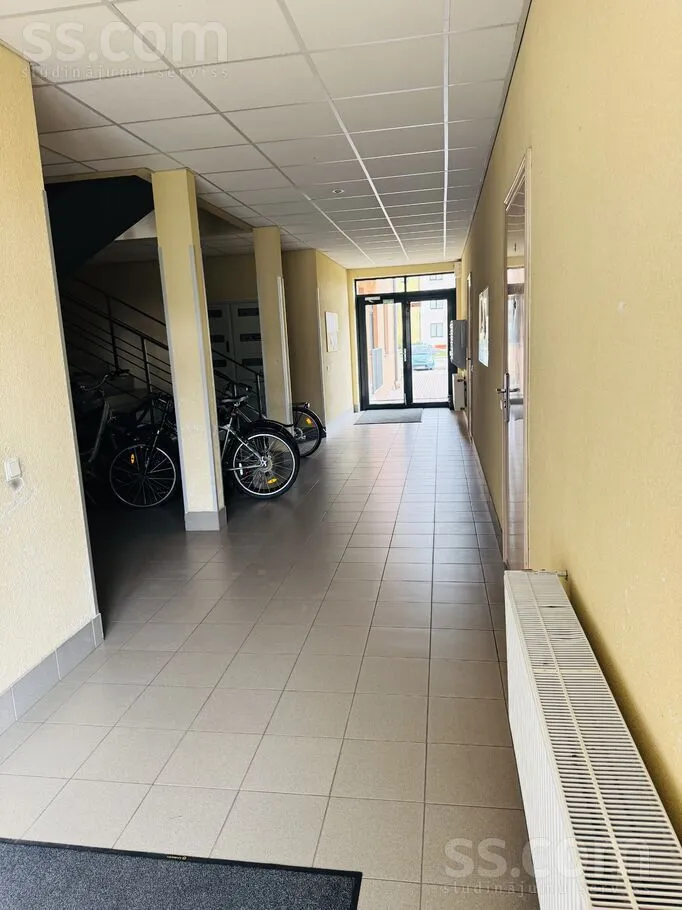 Entrée - 3-Bedroom Apartment with Terrace in Mārupe