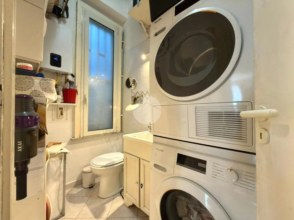 Lavanderia - Rearranged Apartment with Balcony in Naples