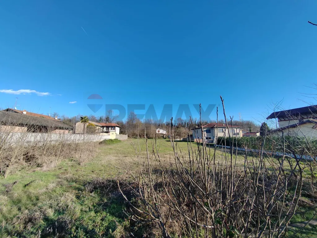 Aed - Buildable Land near Naviglio Grande, Nosate
