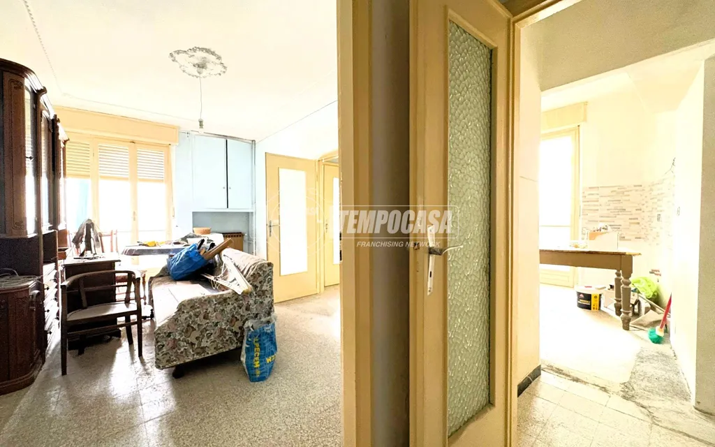 Séjour - Central Apartment with Balcony in Pinerolo