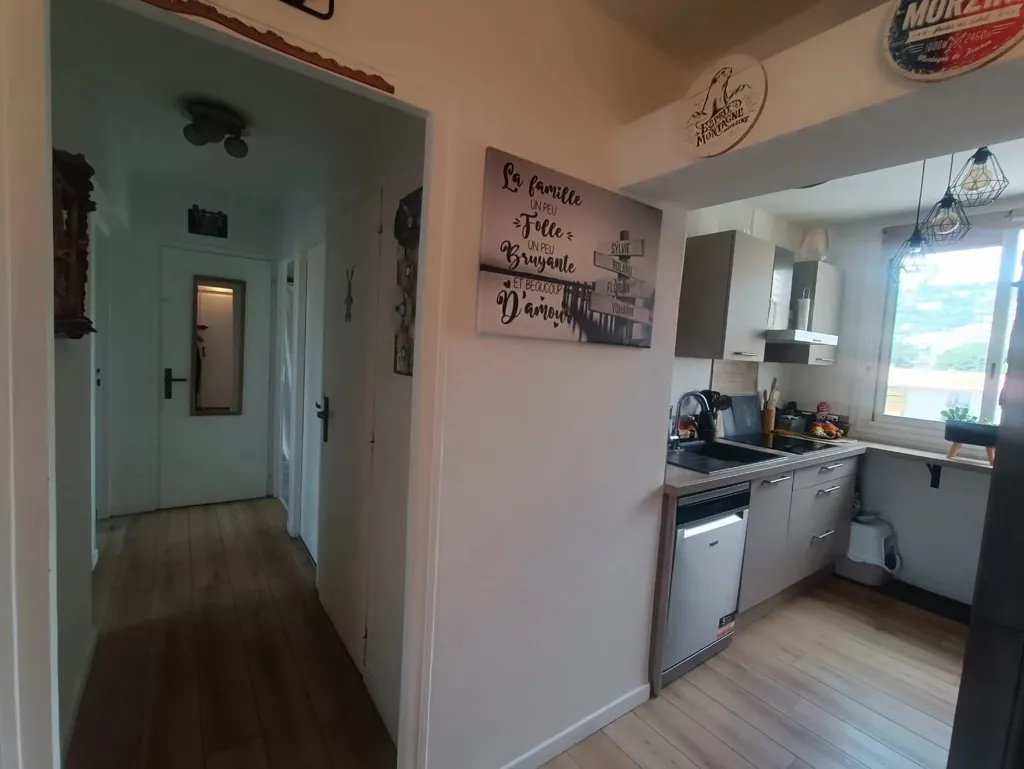 Köök - Apartment with Balcony in Nice, Le Ray