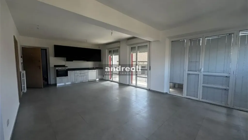 Appartement 4 pièces à IT