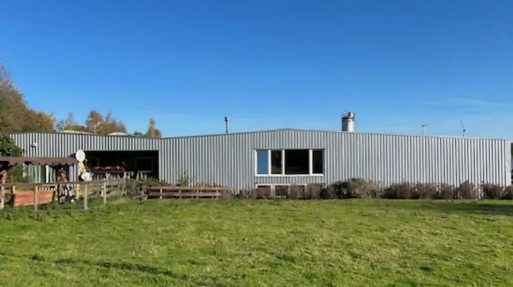 Extérieur - Site industriel avec appartement et studio à Manage
