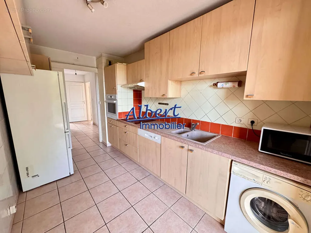 Cucina - Bright Apartment with Terrace in Sanary-sur-Mer