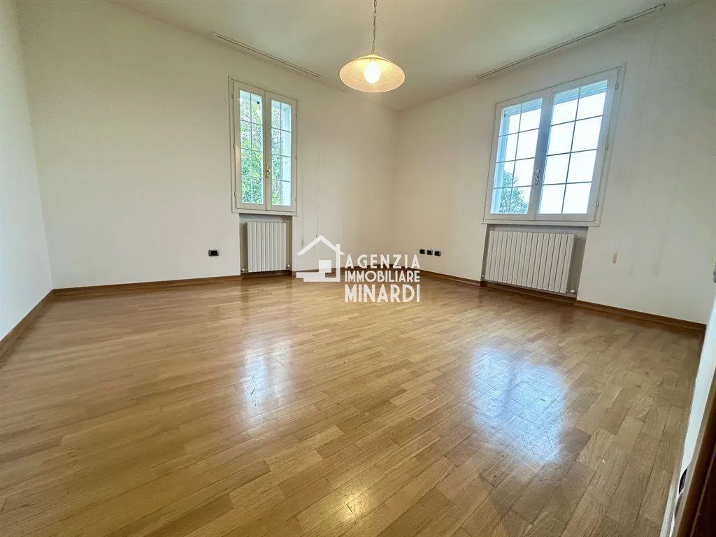 Elutuba - Independent House with Garden in Faenza