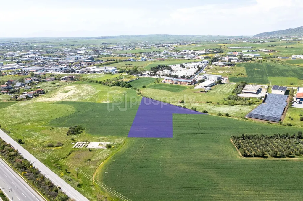 Vue aérienne - Buildable Plot with Stream in Thessaloniki