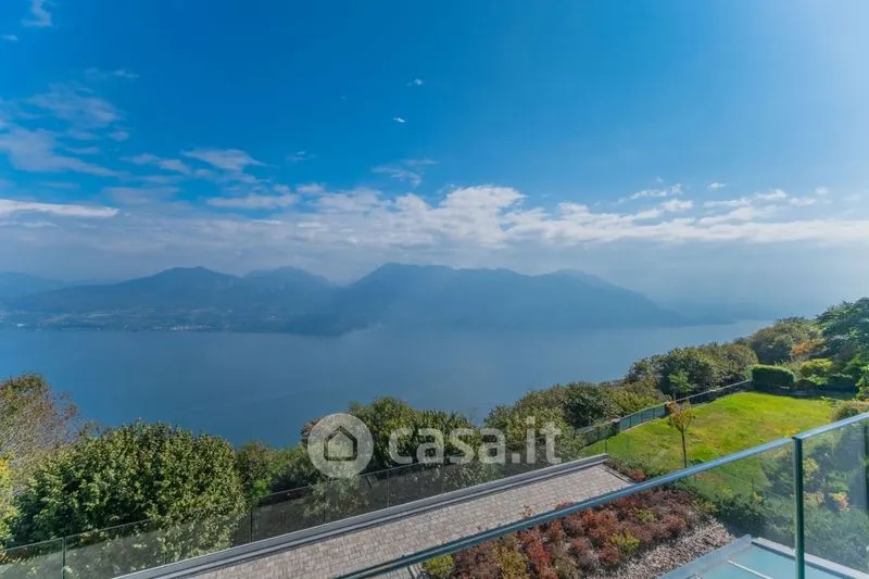 Terrass - Modern Villa with Lake View in Pollino