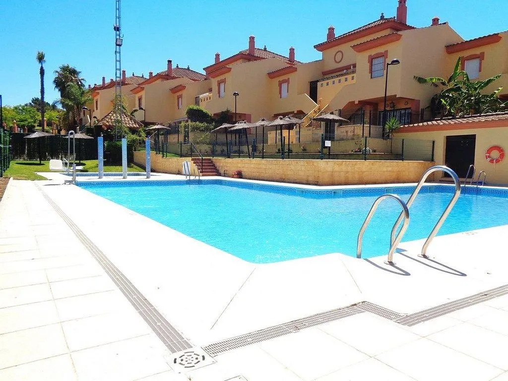 Bassein - Apartment with Pool and Terrace in Islantilla