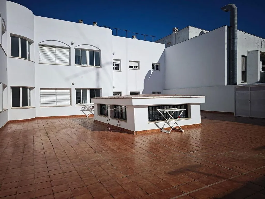 Garden - Apartment with Balcony in Urban Centre, Chiclana