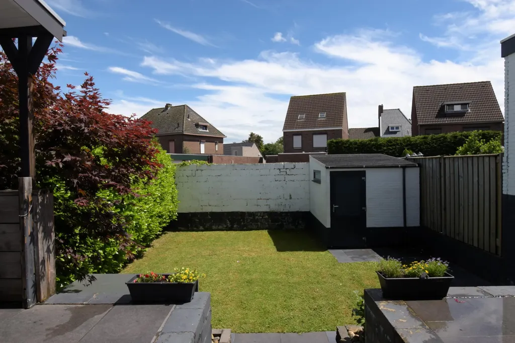 Aed - Family Home with Garden in Bocholtz