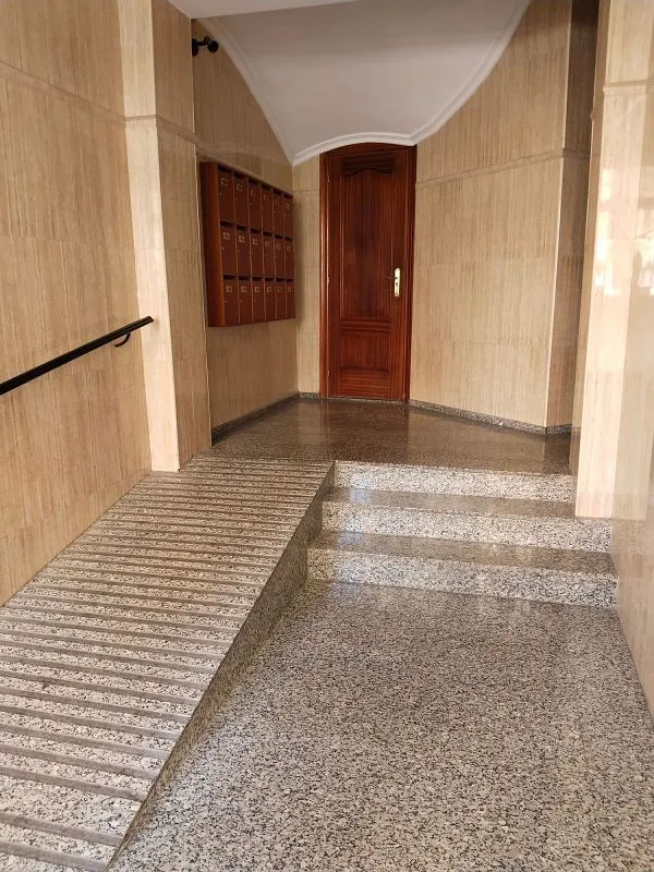 hallway_entrance