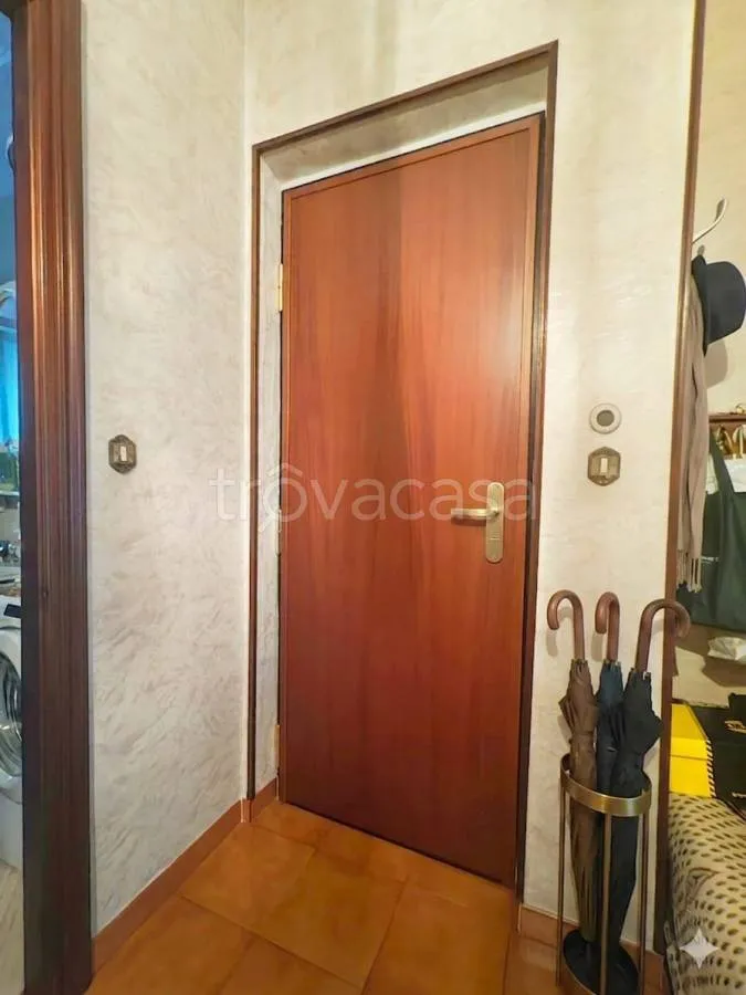 Entrée - Penthouse with Panoramic View in Borgo Vittoria, Turin
